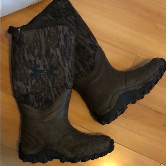 under armour camo rubber boots